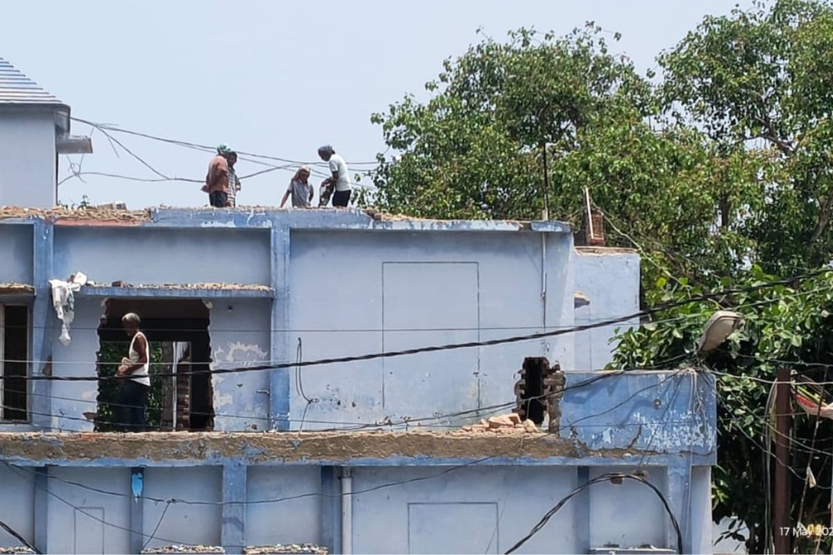 Gopalganj News: सदर अस्पताल में निर्माण कार्य में बड़ी लापरवाही