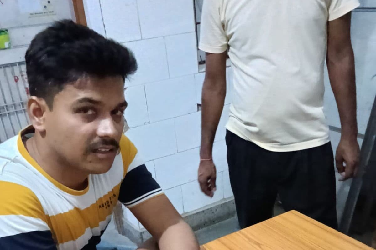 Hajipur News: थानाध्यक्ष को कुचलने की धमकी देने वाला निकला बड़ा शराब माफिया