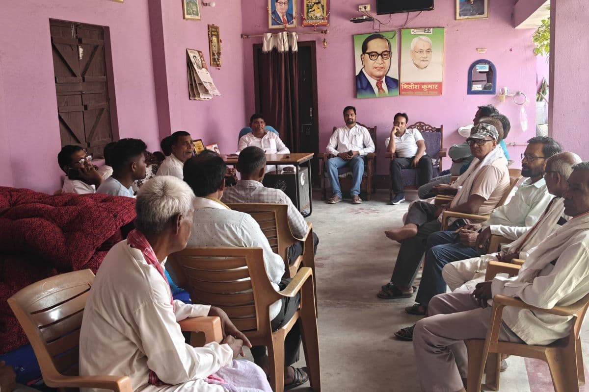 राजापाकर विधायक ने सुनी जनता की समस्याएं, समाधान का दिया भरोसा