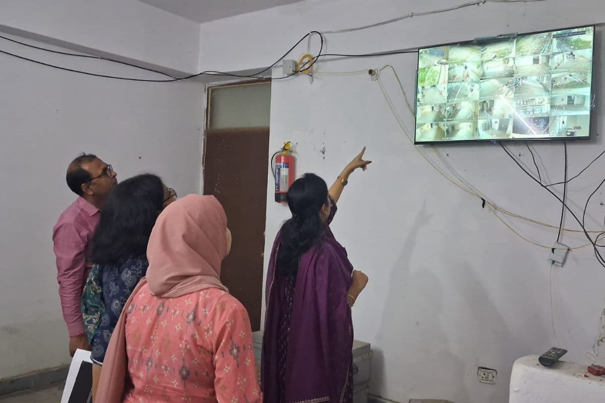 ईवीएम-वीवीपैट वेयरहाउस की सुरक्षा एवं रख-रखाव व्यवस्था का लिया गया जायजा