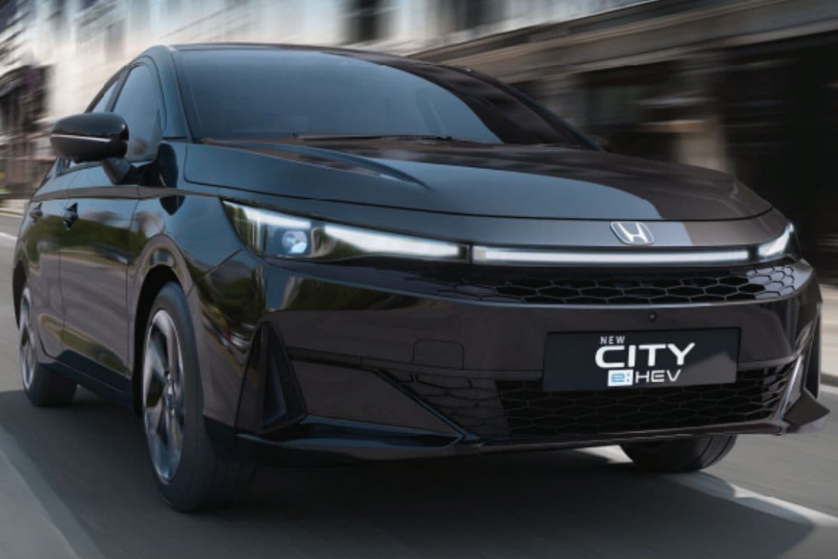 Honda City Facelift 2026 को खरीदना सही रहेगा? घर लाने से पहले जान लें इसकी 3 खूबियां और 2 कमियां