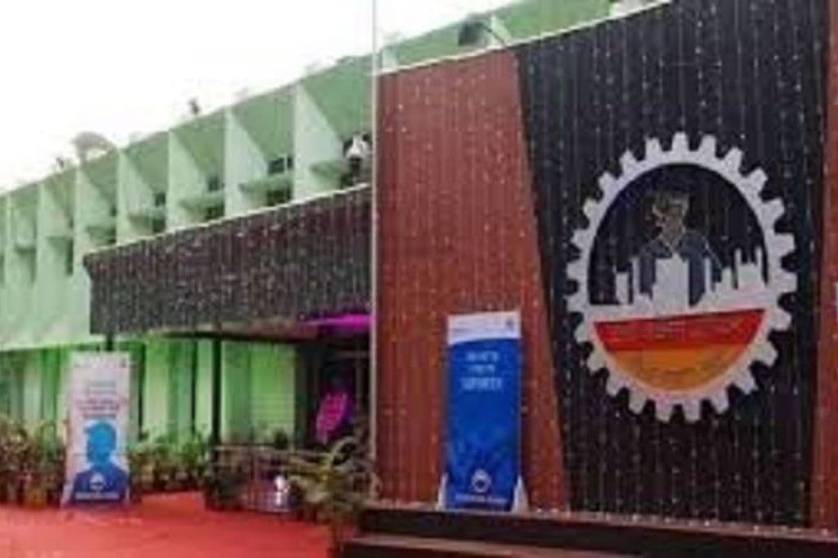 टाटा वर्कर्स यूनियन की कमेटी मीटिंग में हंगामा, वेज रिवीजन का उठा मुद्दा