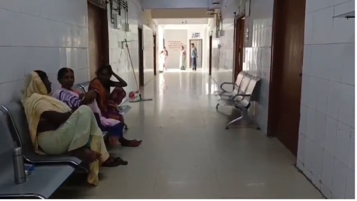 जमुई में भीषण गर्मी में सदर अस्पताल में पानी के लिए हाहाकार, रातभर परेशान रहे मरीज और परिजन