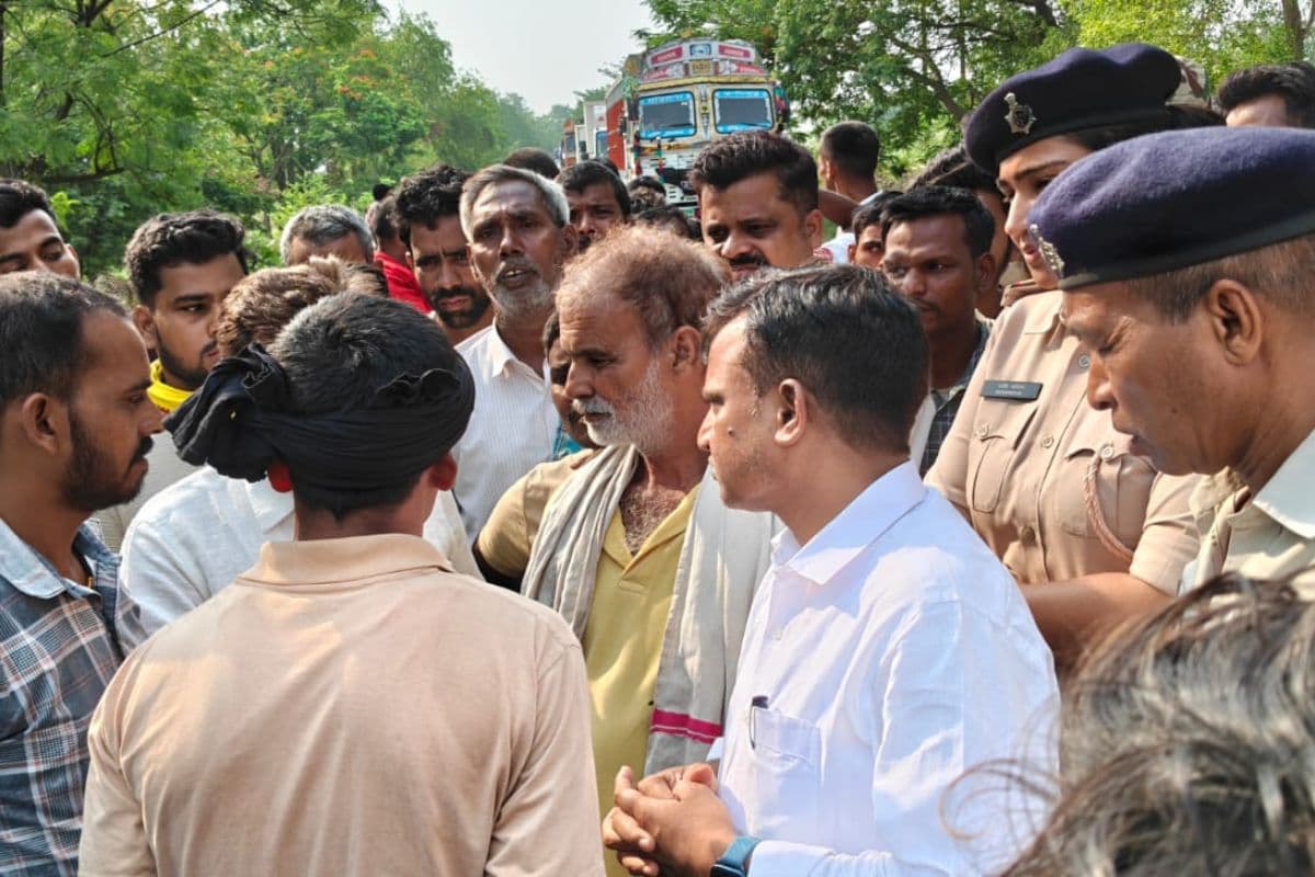 जमुई के गिद्धौर-झाझा मुख्य सड़क पर तेज रफ्तार ट्रक का कहर, आइसक्रीम कारोबारी की मौके पर मौत