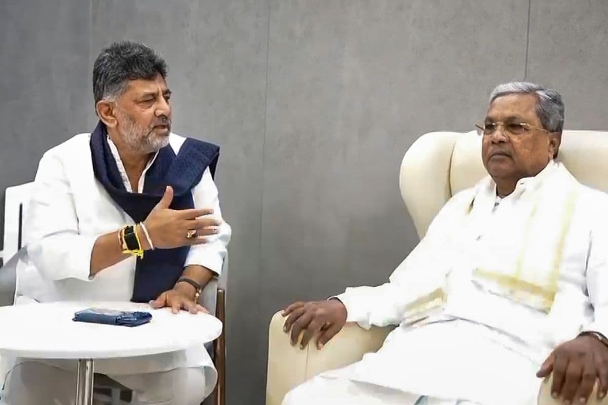 कर्नाटक : सिद्धारमैया ने मुख्यमंत्री पद से दिया इस्तीफा, राज्यपाल के विशेष सचिव ने दी जानकारी
