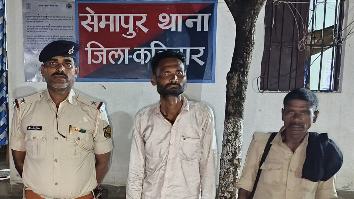 कटिहार में स्कूटी से शराब तस्करी कर रहा युवक गिरफ्तार, 27.5 लीटर देशी शराब बरामद