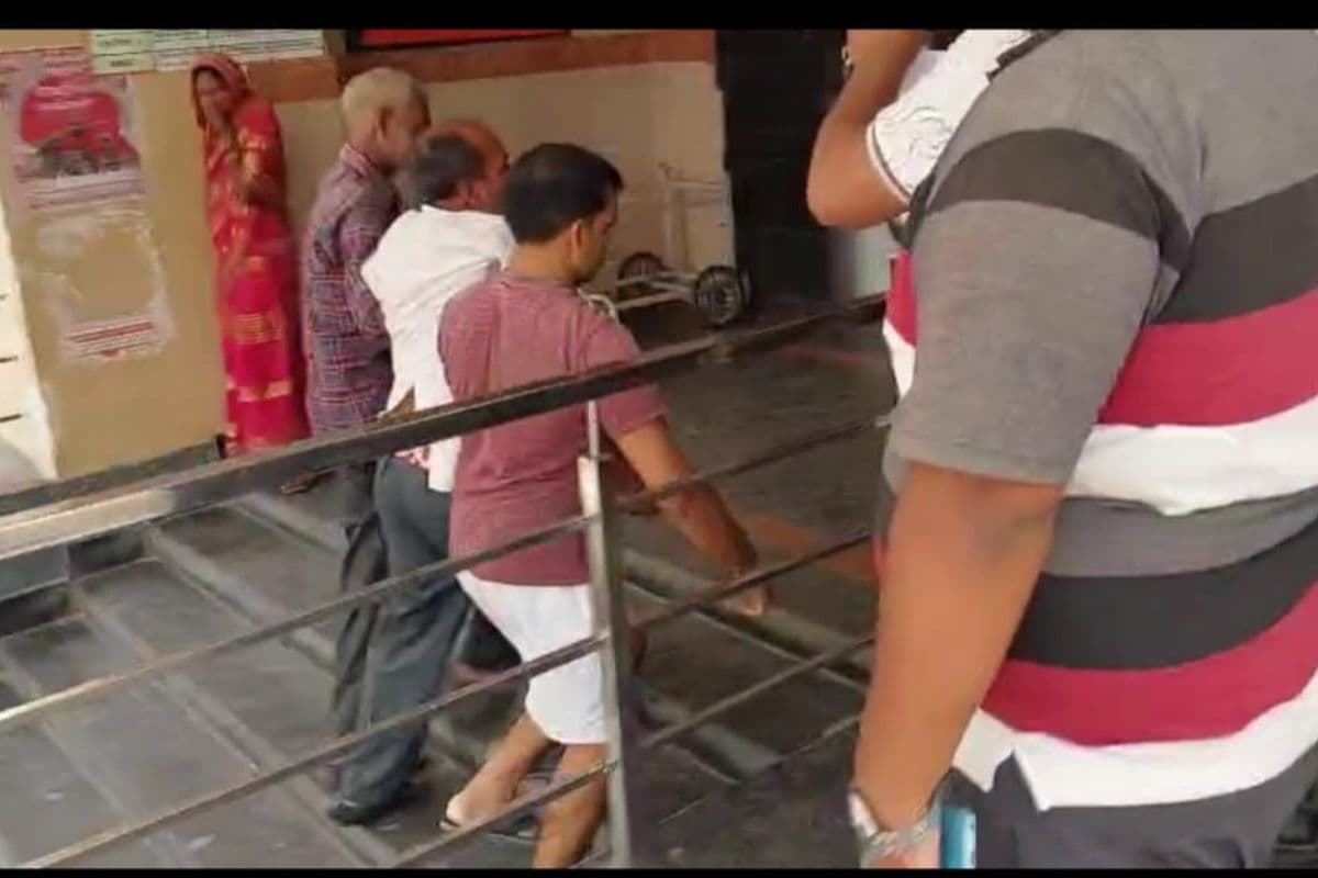 कटिहार में जनता दरबार में इंसाफ की गुहार बनी जानलेवा, बड़ा हादसा टला