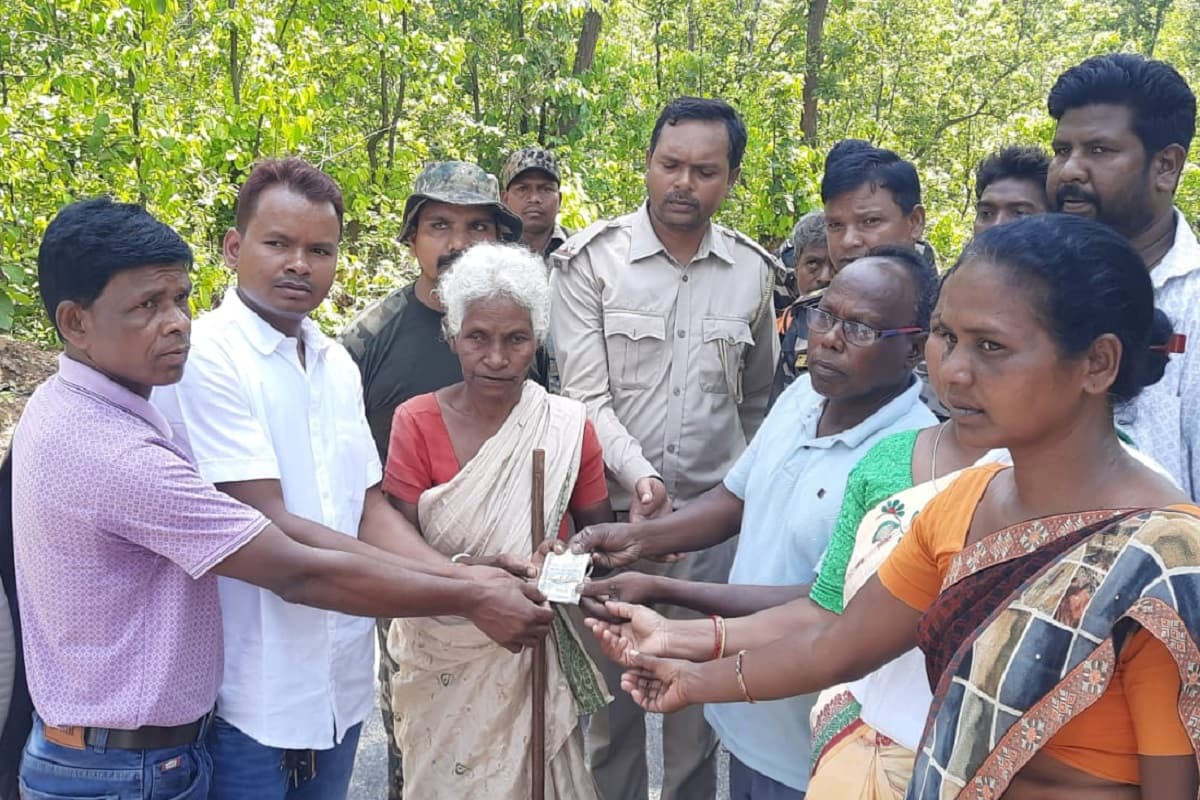 खूंटी में जंगली हाथी ने एक आदमी को पटक-पटक कर मार डाला, इलाके में हड़कंप