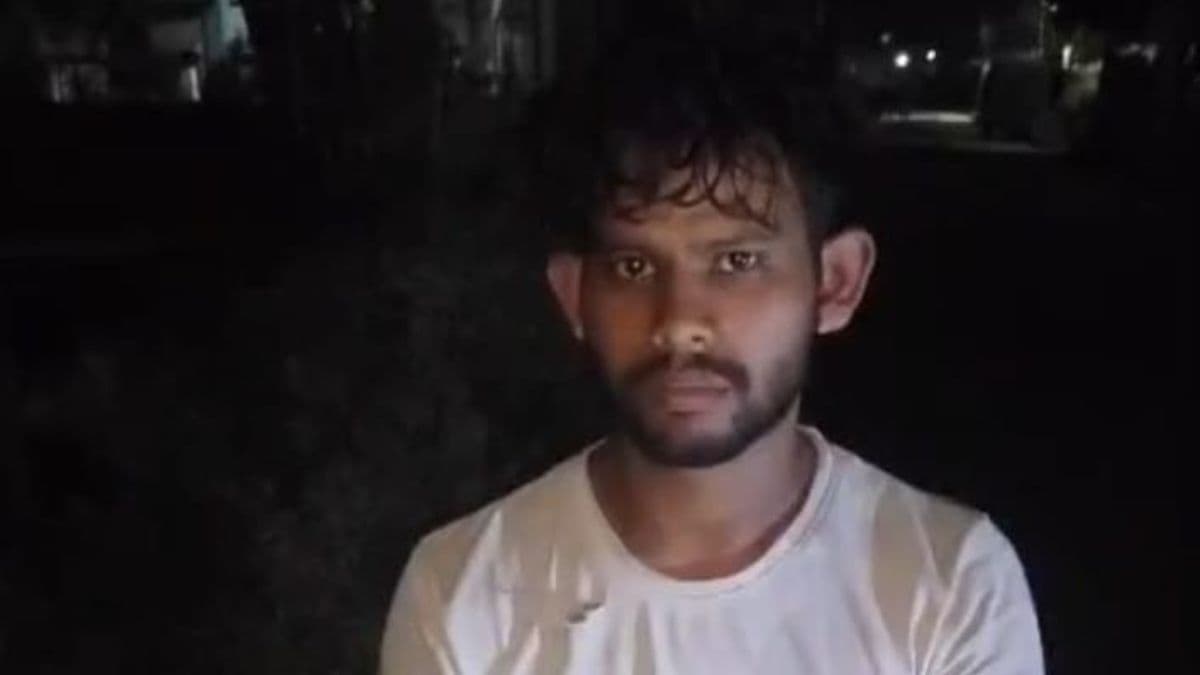 लखीसराय में मोपेड पर शराब लेकर जा रहा युवक गिरफ्तार, पुलिस ने 16.8 लीटर देशी शराब की बरामद