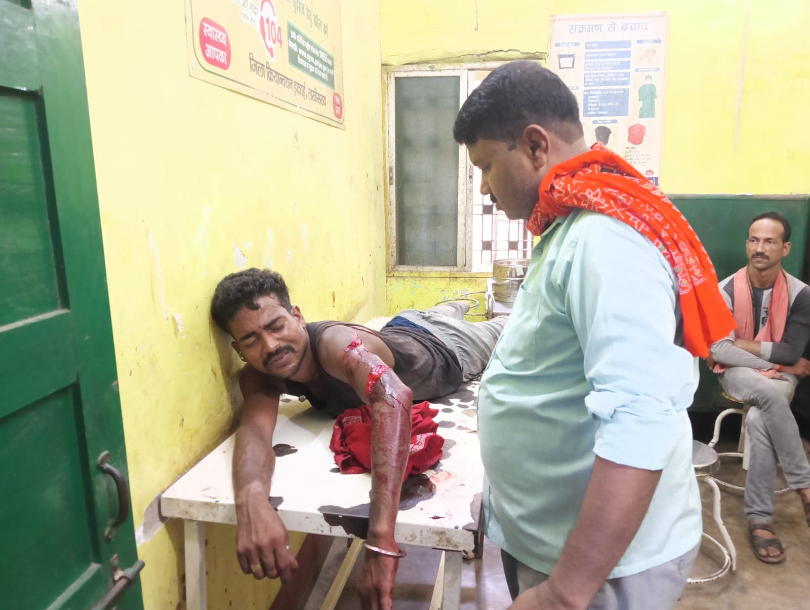 लखीसराय में मामूली विवाद में युवक पर धारदार हथियार से हमला, हालत गंभीर