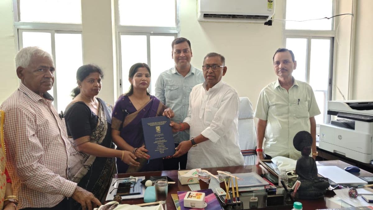लखीसराय में पिता और भाई को खोने के बाद भी नहीं टूटी हिम्मत, सुमन कुमारी ने हासिल की पीएचडी