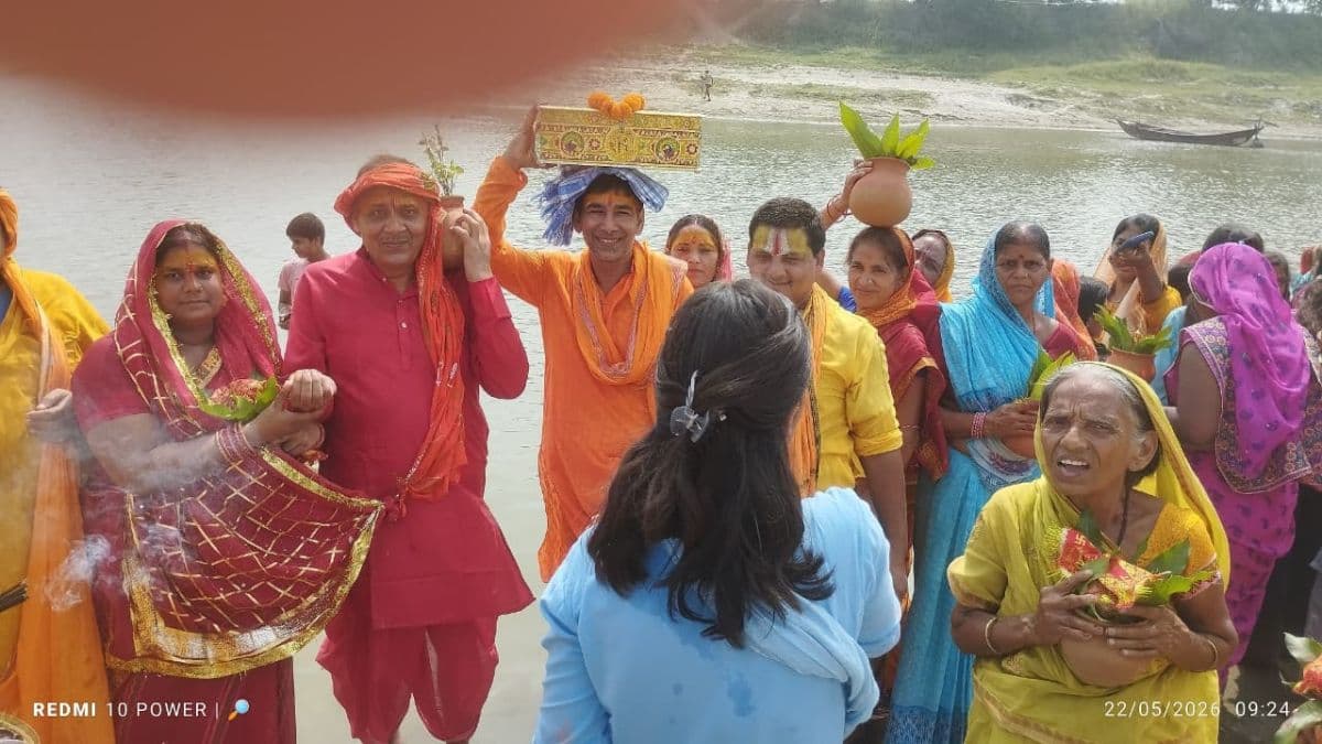 लखीसराय में बड़हिया में नौ दिवसीय श्रीमद्भागवत कथा का शुभारंभ, 155 कन्याओं ने निकाली भव्य कलश यात्रा