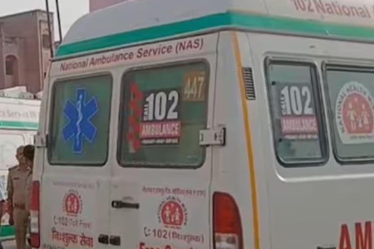 दिल्ली से गोरखपुर आ रही बस पलटी, 6 की मौत