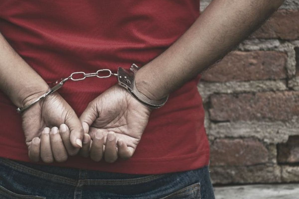 Motihari News:  कलश यात्रा झड़प मामले में बड़ी कार्रवाई, जिला पार्षद दिलीप सर्राफ गिरफ्तार