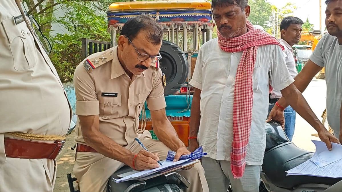 मुंगेर में गंगा किनारे महिला का शव मिलने से सनसनी, पहचान में जुटी पुलिस