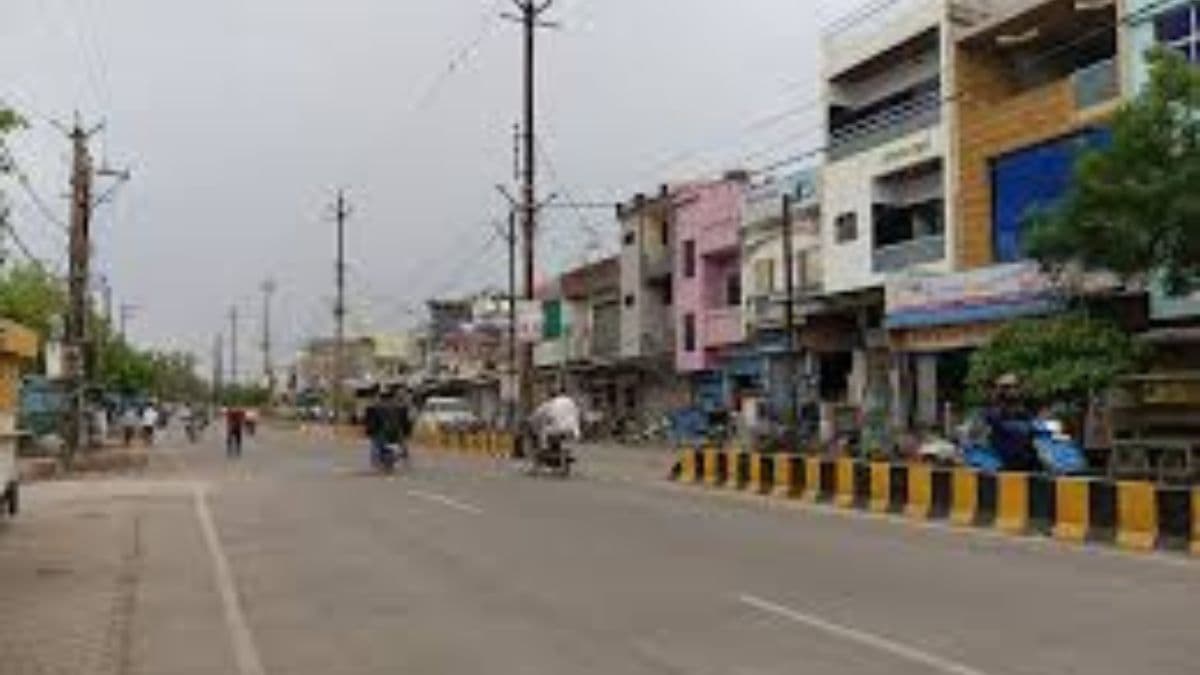 मुंगेर में सुबह से चिलचिलाती धूप और उमस ने बढ़ाई परेशानी, दोपहर में और तपेगा मौसम
