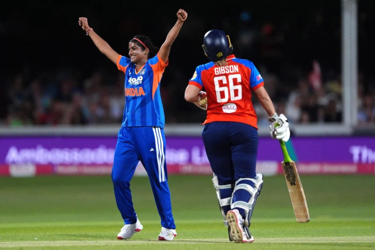 T20I डेब्यू में नंदनी शर्मा ने रचा इतिहास, भारत के लिए ऐसा कारनामा करने वाली दूसरी तेज गेंदबाज बने