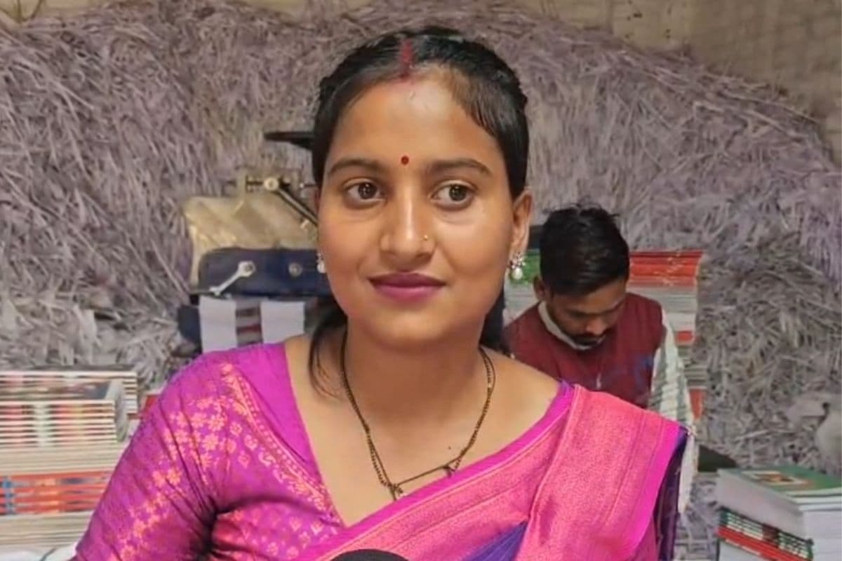 Koderma: मिटको कॉलोनी में महिला की गला रेत कर हत्या, जांच में जुटी पुलिस