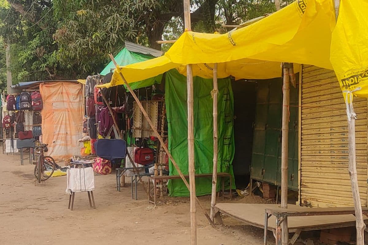 नोटिस थमाकर भूल गए अधिकारी अतिक्रमणकारियों के हौसले बुलंद