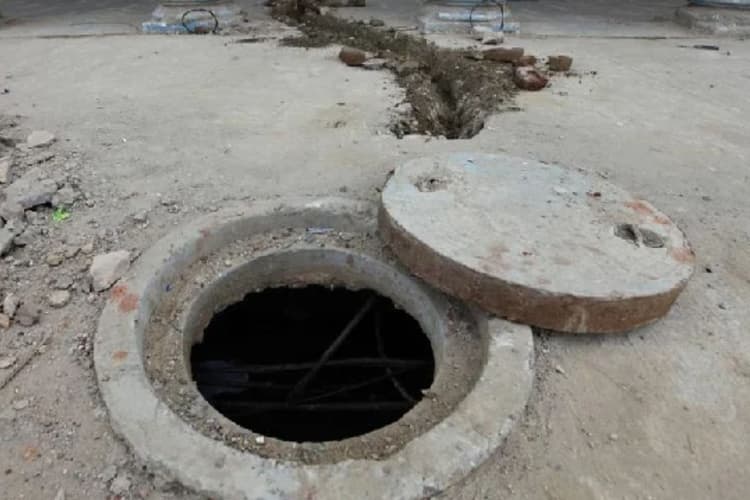 ओडिशा में दम घुटने से मौत 6 लोगों की मौत, सेप्टिक टैंक निर्माण के दौरान हुआ हादसा