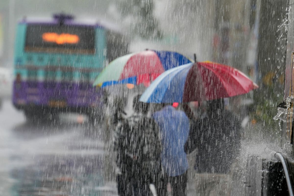अरब सागर और बंगाल की खाड़ी में बढ़ा मानसून, IMD ने बताया कब और कहां हो सकती है बारिश