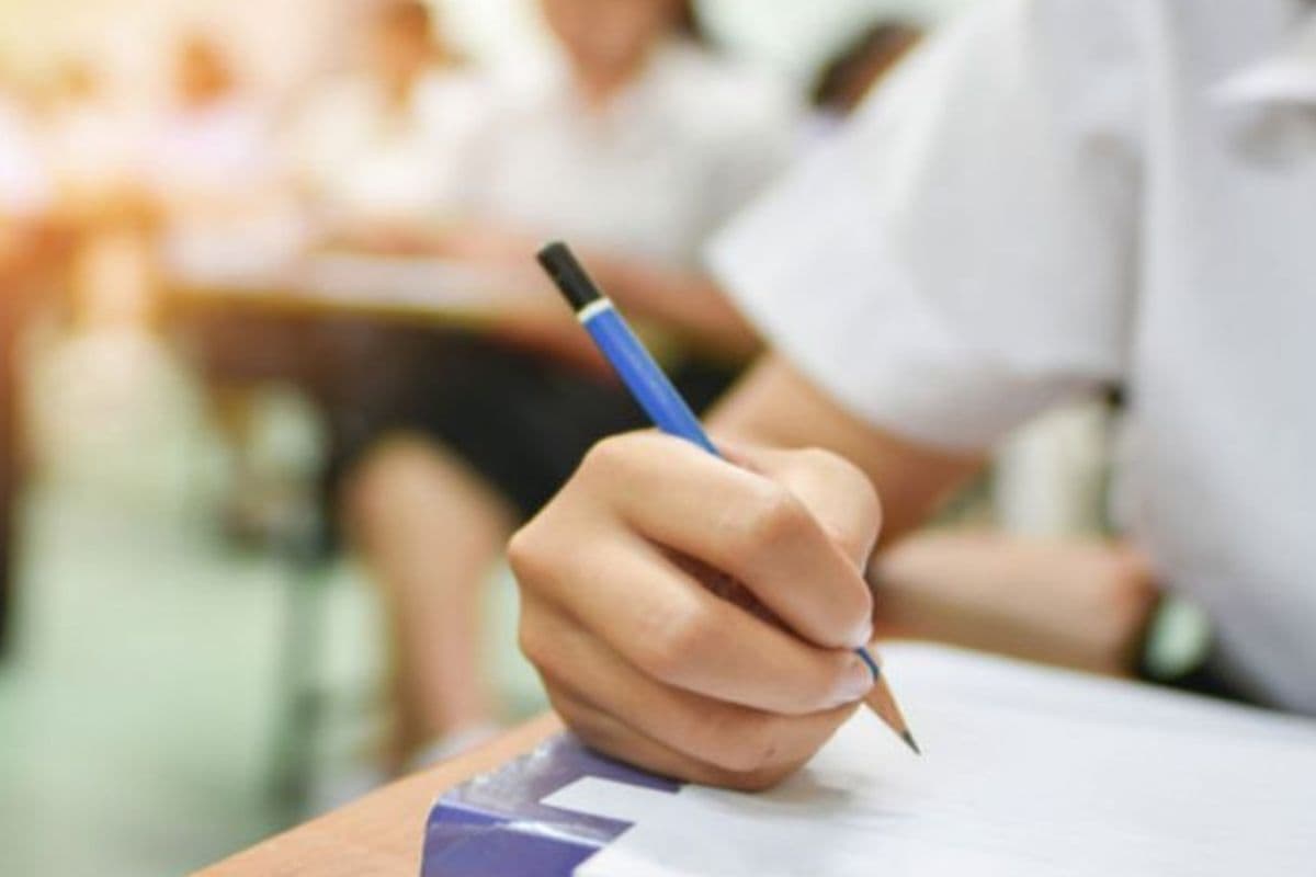 डिप्लोमा प्रवेश परीक्षा में गणित ने छुड़ाए पसीने, 19 केंद्रों पर हुई परीक्षा, 15 फीसदी परीक्षार्थी रहे गायब