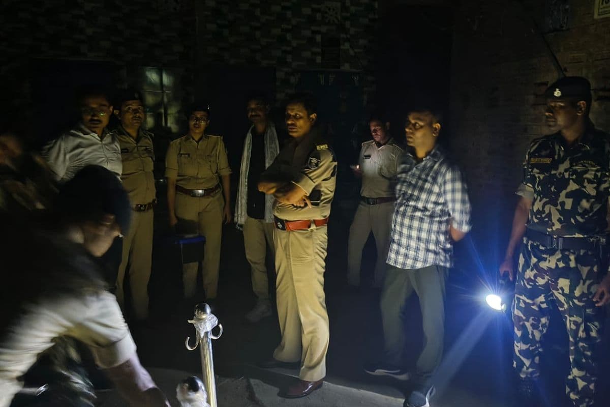 भभुआ में चार लोगों के सिरकटी लाश कांड में बड़ा खुलासा, इन पर पुलिस को शक, घर को किया गया सील