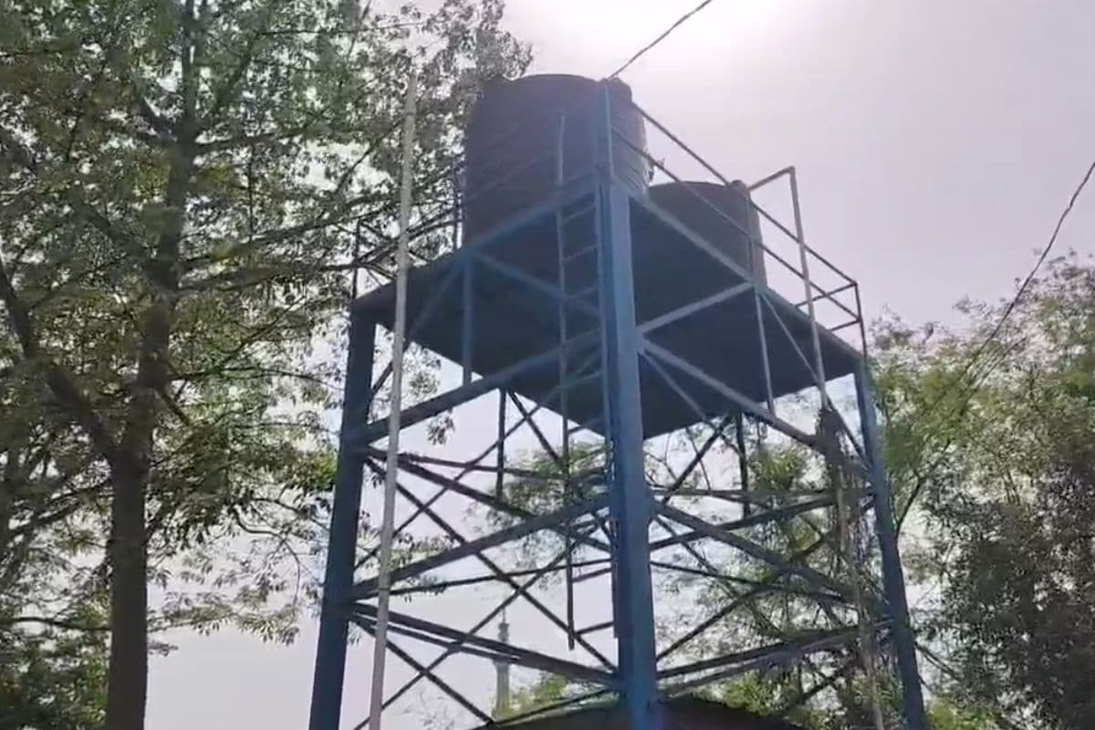 भीषण गर्मी में बूंद-बूंद पानी को तरसे ग्रामीण, तक्कीपुर में नल-जल योजना हुई फेल, भारी आक्रोश
