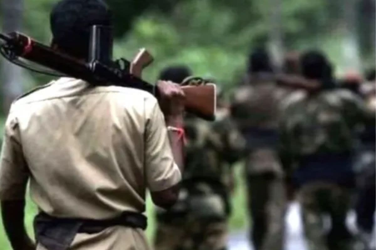 गया के जंगलों में हाई अलर्ट, IED मिलने के बाद दूसरे दिन भी नक्सलियों के खिलाफ सर्च ऑपरेशन जारी