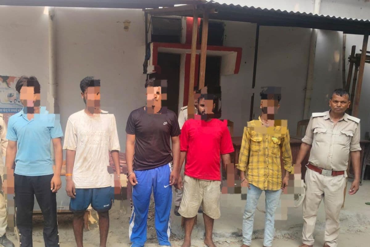 सीवान पुलिस पर हमला पड़ा भारी, 5 आरोपित गिरफ्तार, सरकारी गाड़ी तोड़ने वालों पर शिकंजा