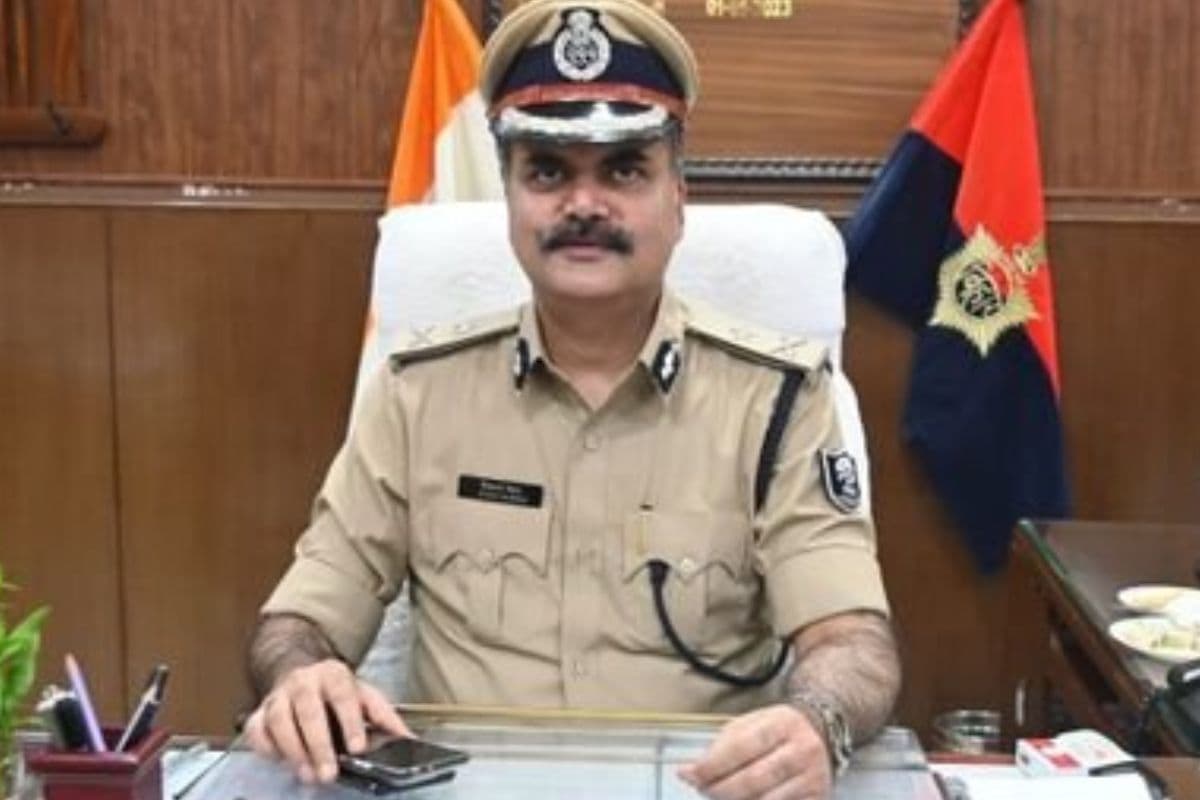 गया में थानेदार सस्पेंड, जनसुनवाई में मिली शिकायत के बाद आईजी विकास वैभव की बड़ी कार्रवाई