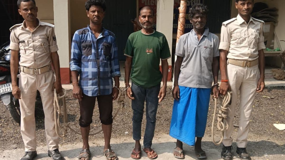 अररिया में पुलहा पर छापेमारी कर तीन वारंटी अपराधी गिरफ्तार, भेजे जाएंगे जेल, भेजे जाएंगे जेल