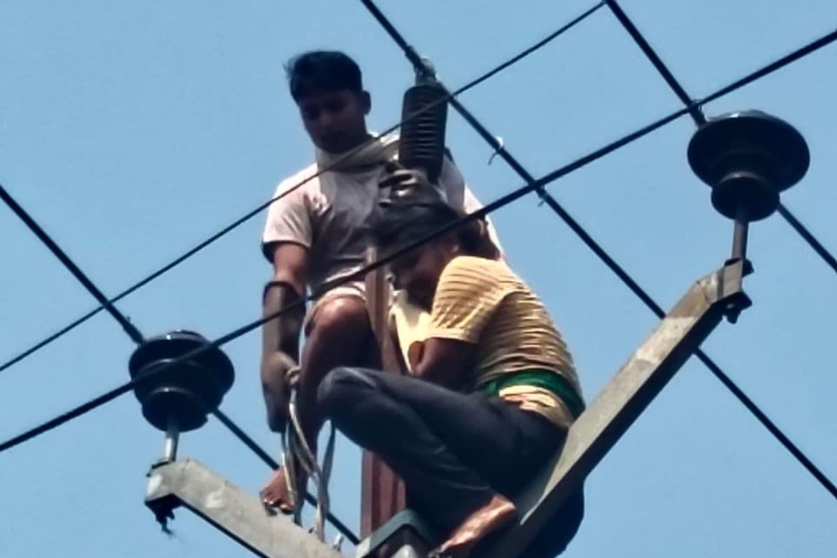 खगड़िया के चौथम प्रखंड में आंधी-तूफान के बाद 10 घंटे से बिजली गुल, गर्मी में लोग परेशान