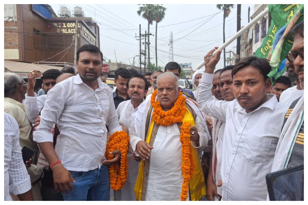 Motihari News: मंत्री श्रवण कुमार और प्रदेश अध्यक्ष उमेश कुशवाहा का भव्य स्वागत