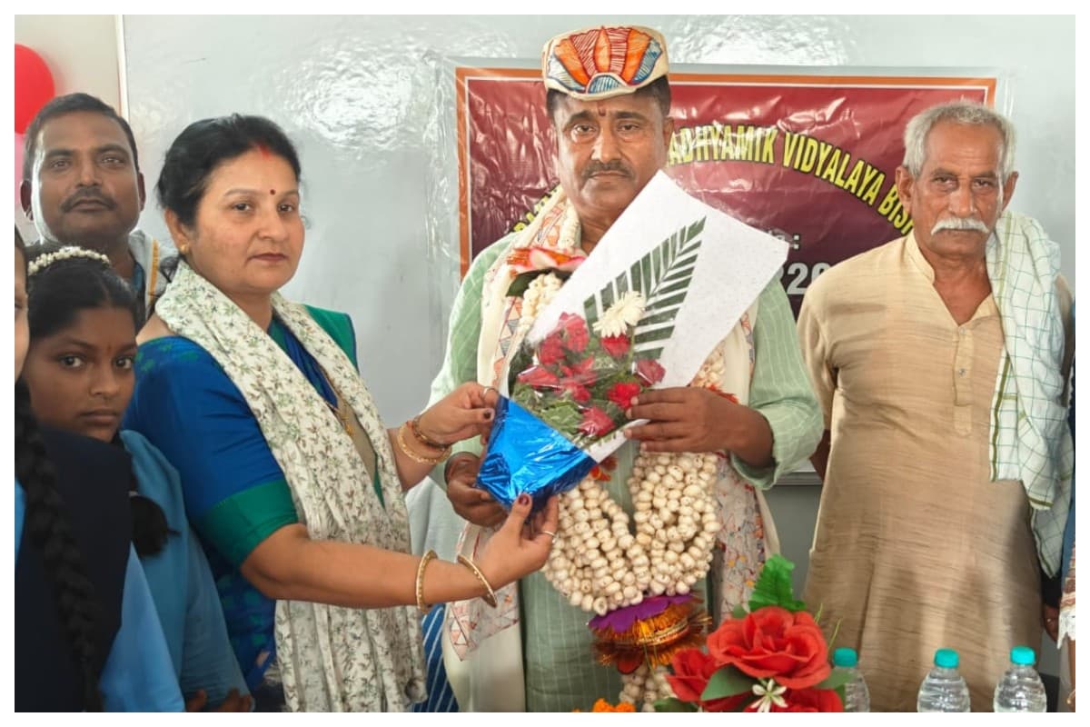 ​Muzaffarpur News: कांटी विधायक अजीत कुमार की बड़ी पहल, 1.63 करोड़ से बदलेगी मॉडल स्कूल चैनपुर विशुनपुर की सूरत