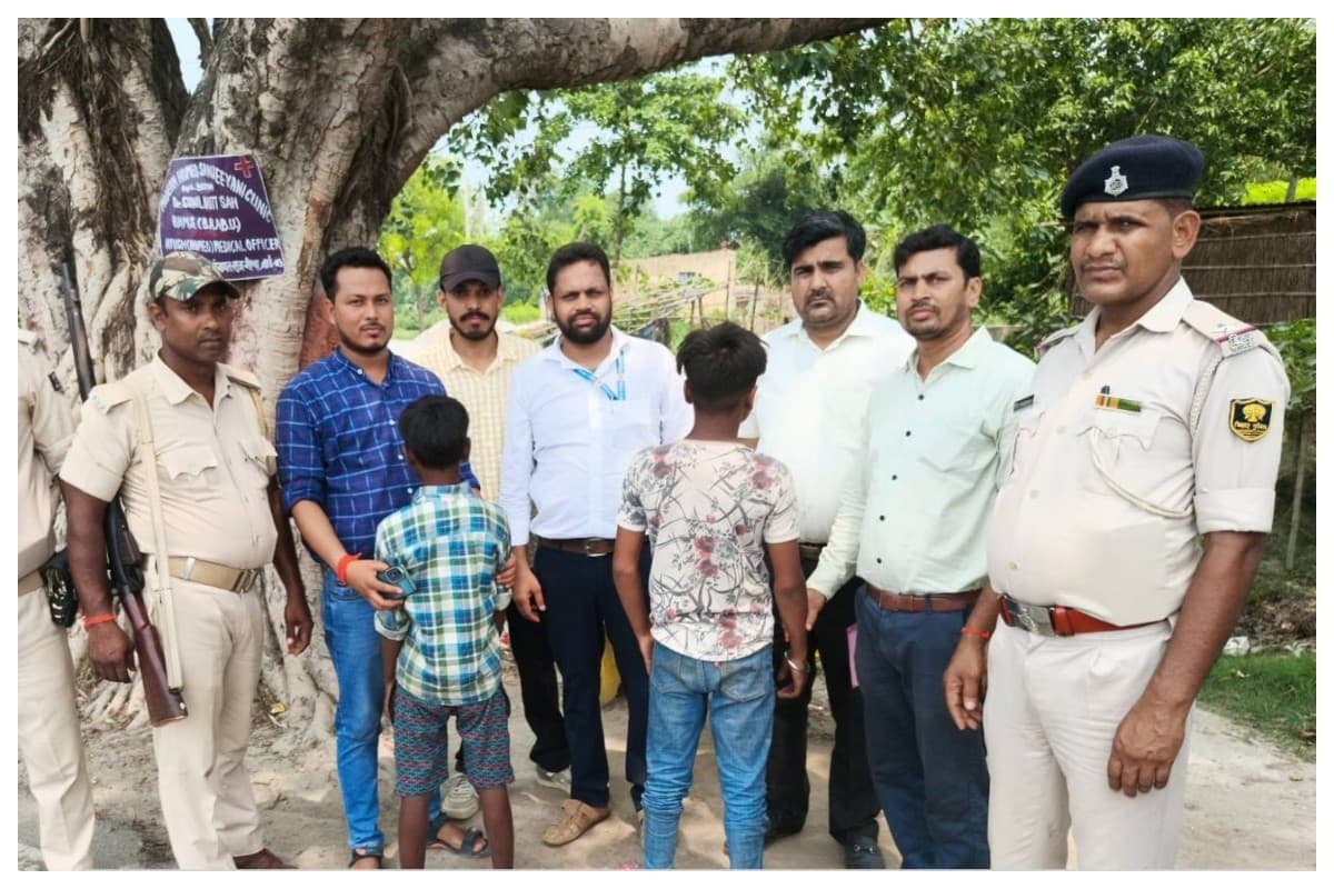 Bettiah News: बेतिया में श्रम विभाग की बड़ी कार्रवाई: मीट दुकान से दो बाल श्रमिक मुक्त, दुकान मालिक पर होगी FIR