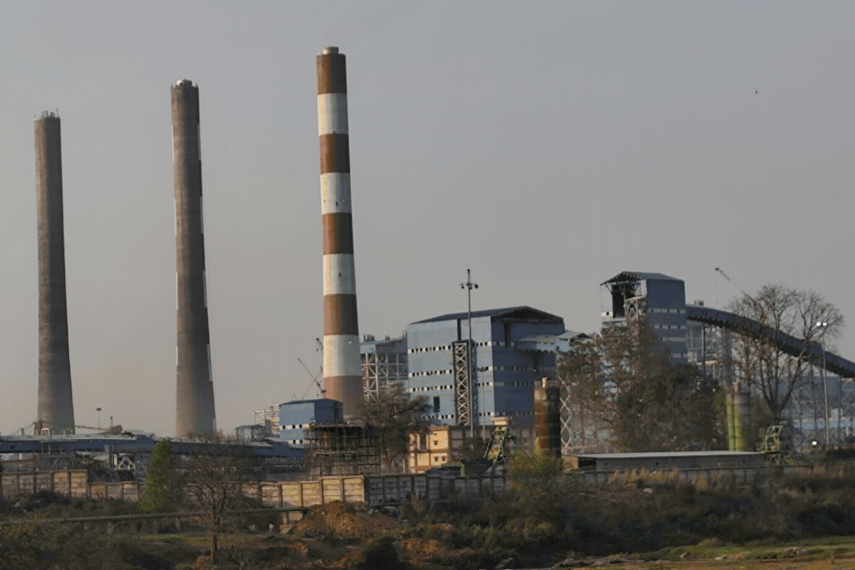 विद्युत नगरी पतरातू अंधेरे में, हफ्तेभर से बिजली संकट से जूझ रहे लोग