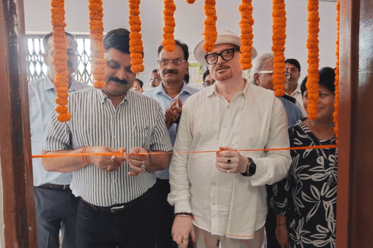 रामगढ़ सदर अस्पताल में डिजिटल सुविधाओं की समीक्षा, पेपरलेस व्यवस्था लागू करने की तैयारी 