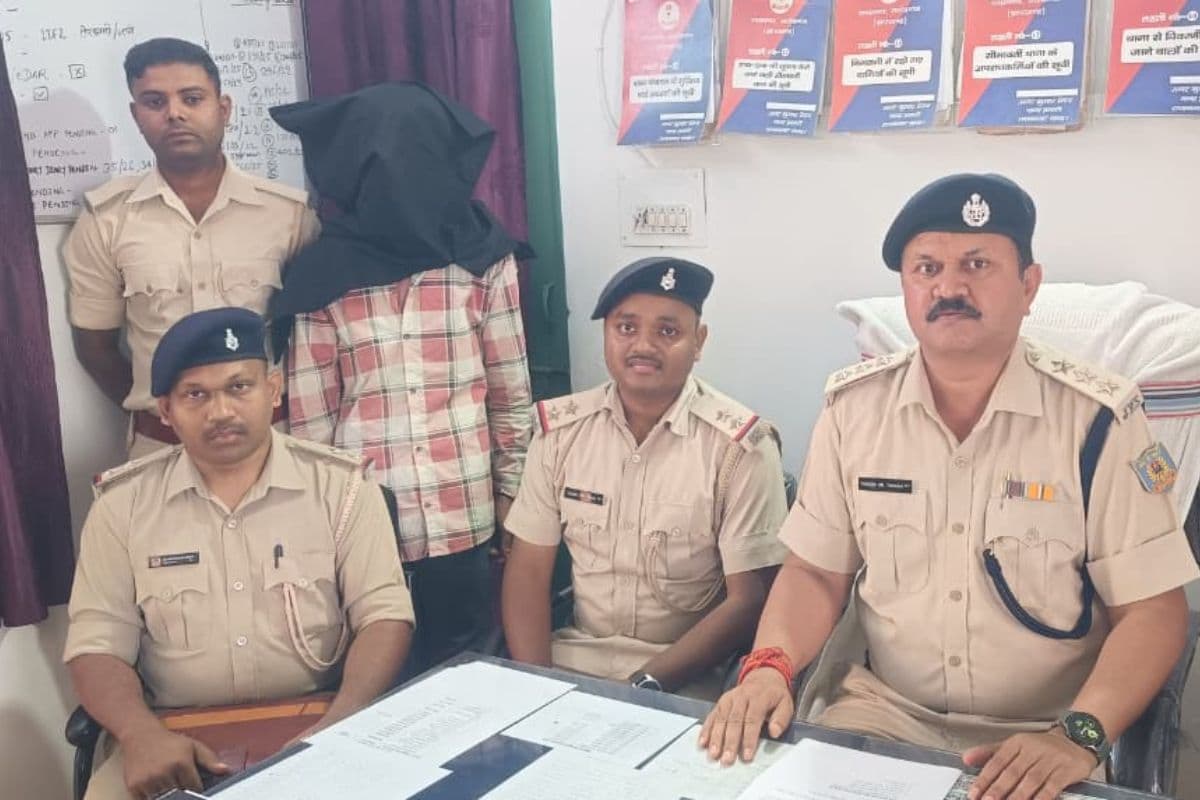 साहिबगंज में शक के नशे में पति बना 'जल्लाद', नुकीले तीर जैसे रॉड से पत्नी को गोदकर मार डाला!