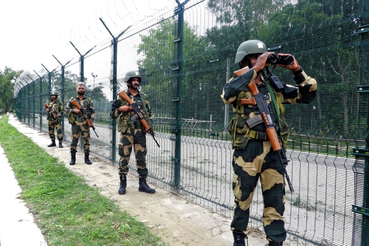 प्रभात खबर ग्राउंड रिपोर्ट: झारखंड-बंगाल बॉर्डर पर हालात पूरी तरह सामान्य, पलायन की चर्चा अफवाह