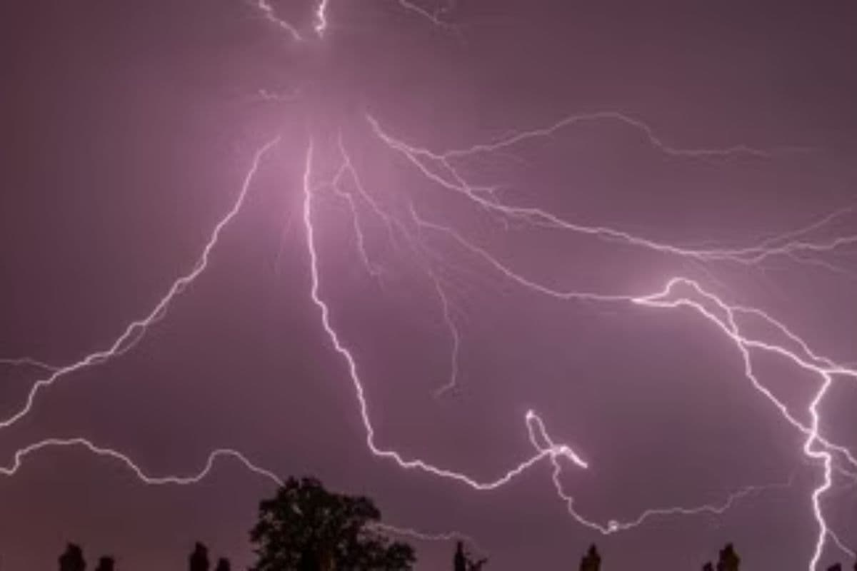 Samastipur Weather Update: झमाझम बारिश के बाद आज फिर वज्रपात का खतरा, सुरक्षित रहने की सलाह