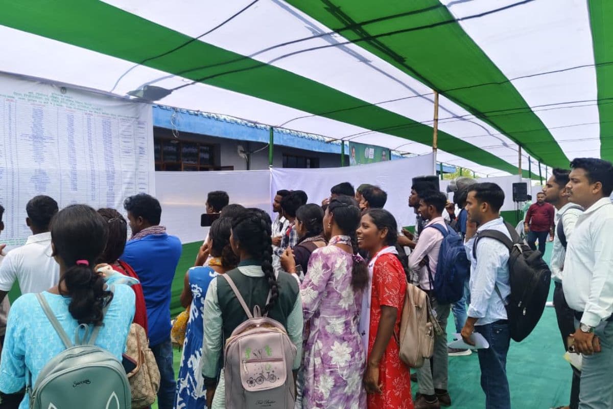 Saraikela: जिला नियोजनालय परिसर में लगा रोजगार मेला, 336 अभ्यर्थी किये गये शॉट लिस्ट