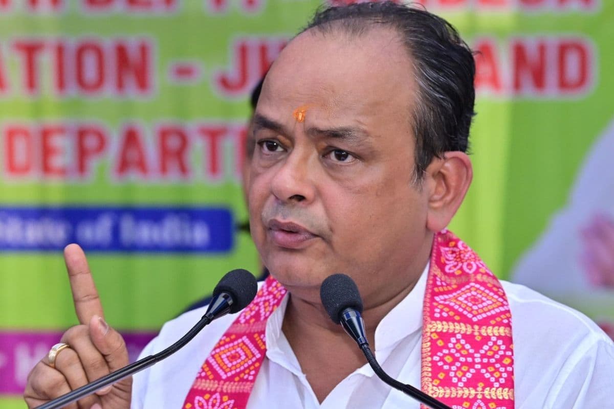 सरायकेला राजनगर अस्पताल में घोर लापरवाही, स्वास्थ्य मंत्री ने दिए सख्त कार्रवाई के आदेश 