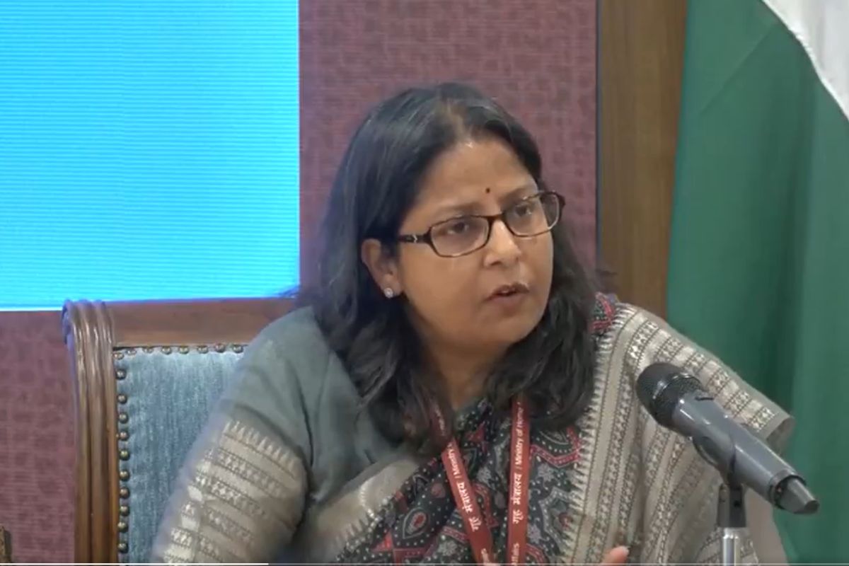 भारत की खरी-खरी: अमेरिकी प्रतिबंधों से पहले भी रूस से तेल खरीदते थे, आगे भी खरीदते रहेंगे