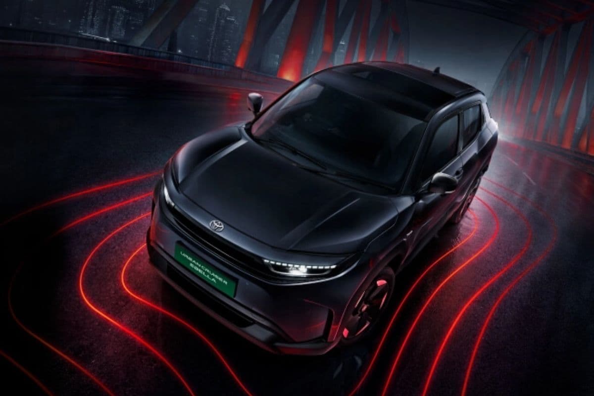 आ गई Toyota की पहली इलेक्ट्रिक SUV, एक बार चार्ज करने पर चलेगी 543Km