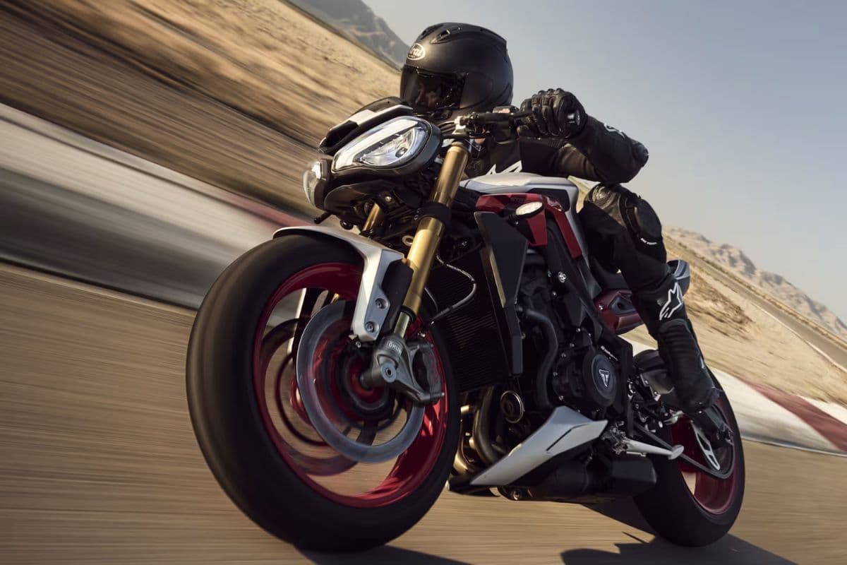 ट्रैक राइडिंग के हैं शौकीन? नई Triumph Street Triple 765 RX देगी सुपरबाइक वाला एक्सपीरियंस