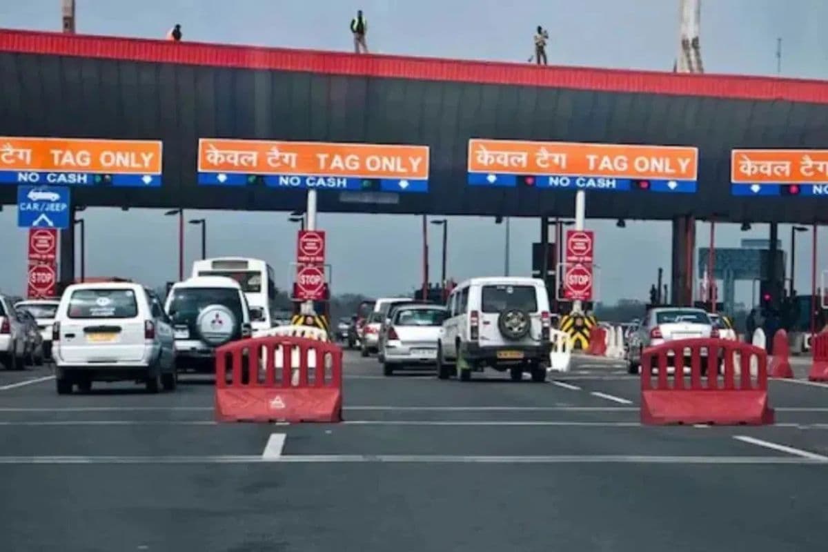 मोतिहारी में अवैध वसूली का भंडाफोड़: फर्जी रसीद थमाकर ट्रक-बस वालों को लूट रहा था आरोपी