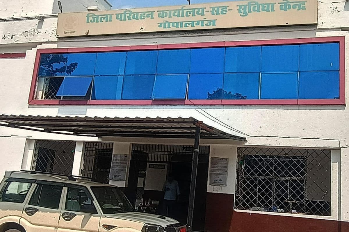 गोपालगंज में बिना लाइसेंस रिन्यूअल के चल रहे पेट्रोल पंपों पर विभाग का अल्टीमेटम