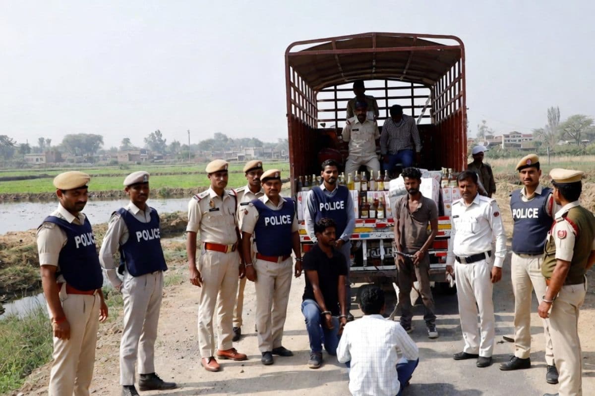 पटना पुलिस की बड़ी कार्रवाई, हेरोइन और विदेशी शराब के साथ कई तस्कर गिरफ्तार