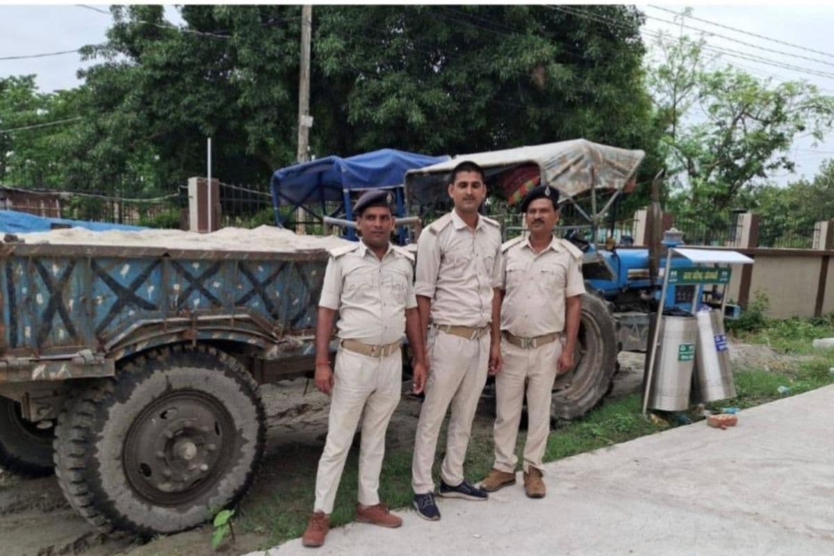 फारबिसगंज में अवैध खनन पर टास्क फोर्स की बड़ी कार्रवाई; मिट्टी लदा ट्रैक्टर जब्त, 1.5 लाख का जुर्माना और एक गिरफ्तार